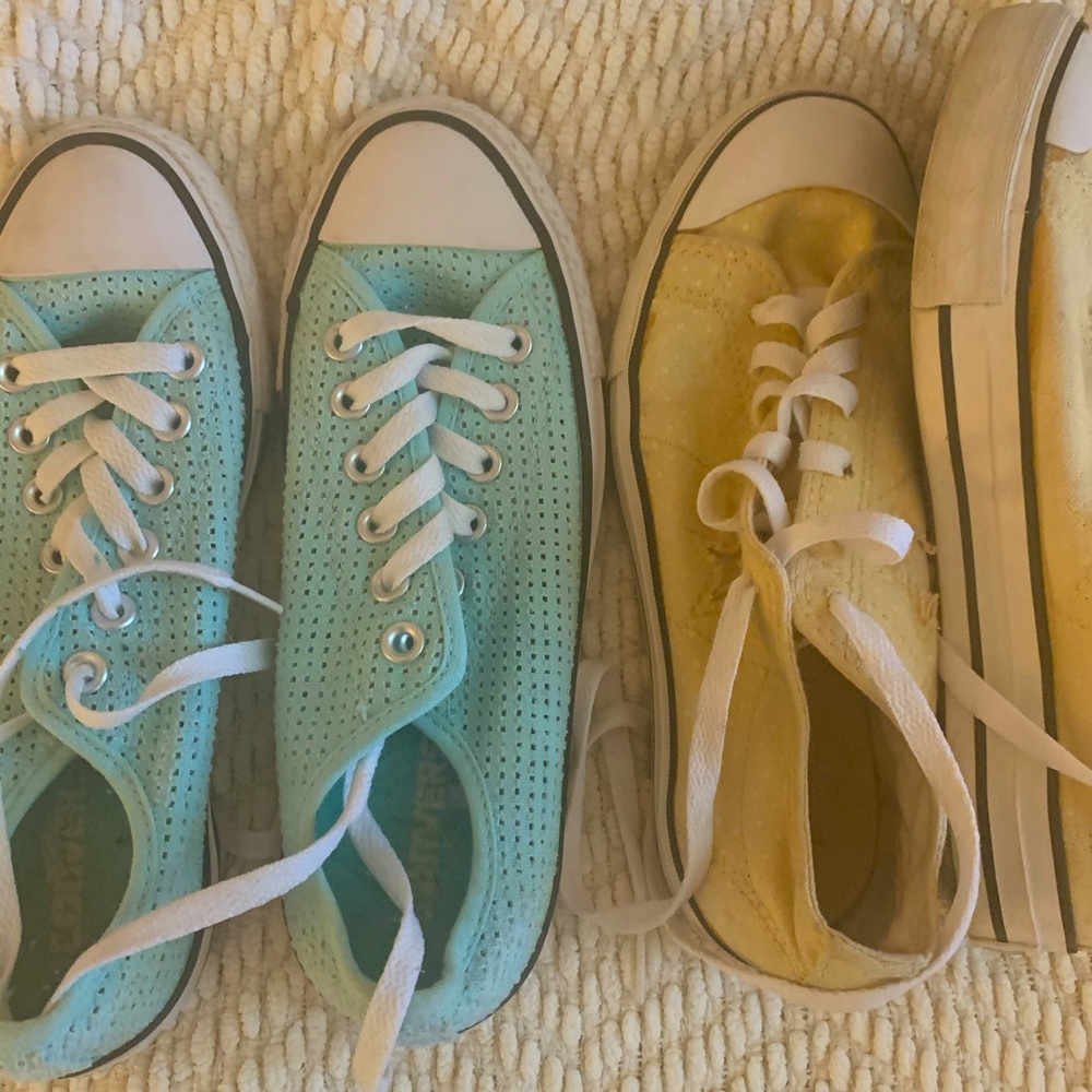 2 pair size 7 converse